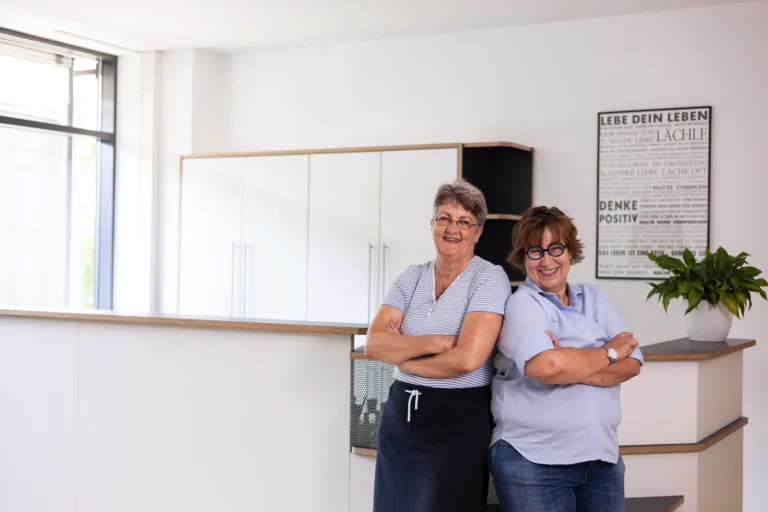 C. Glas und E. Löffelberger, Chefinnen der Praxis für Ergotherapie in Rosenheim